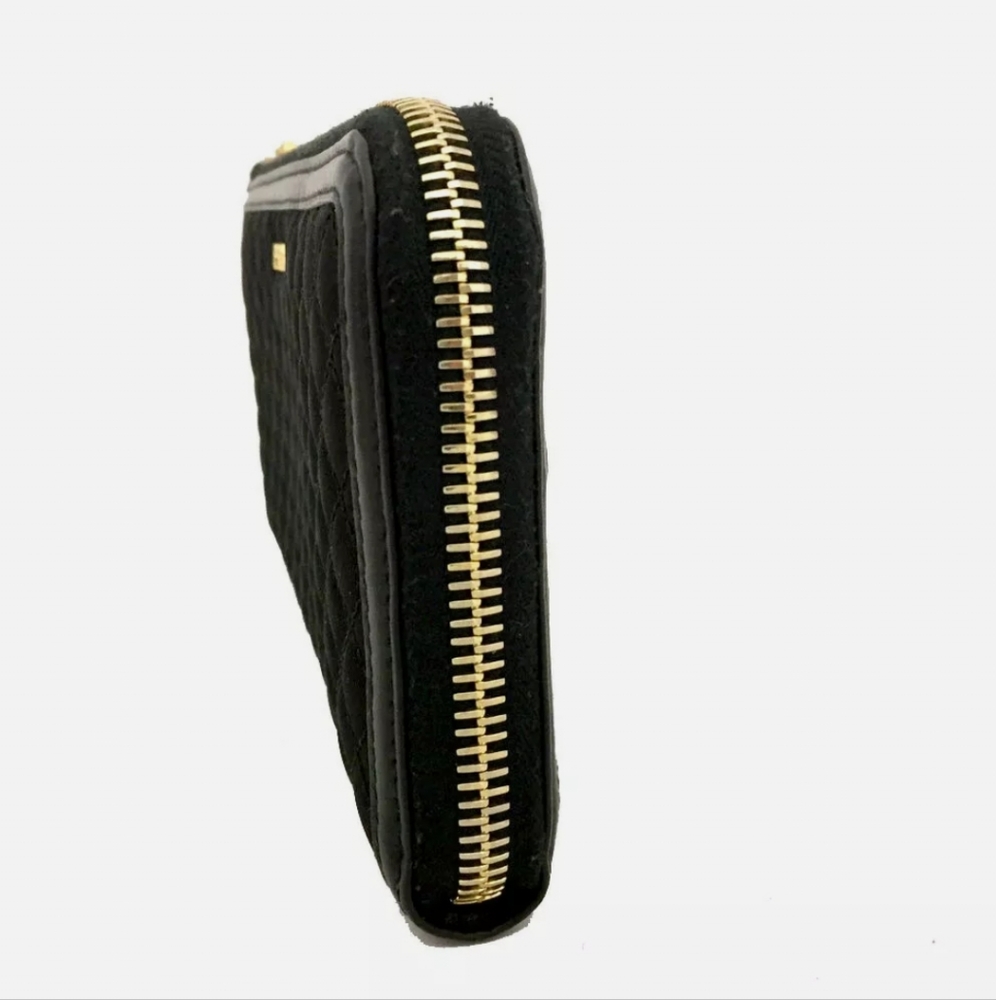 Prada Black Quilted Zip Wallet with Gold Logo - Picture 3 of 9